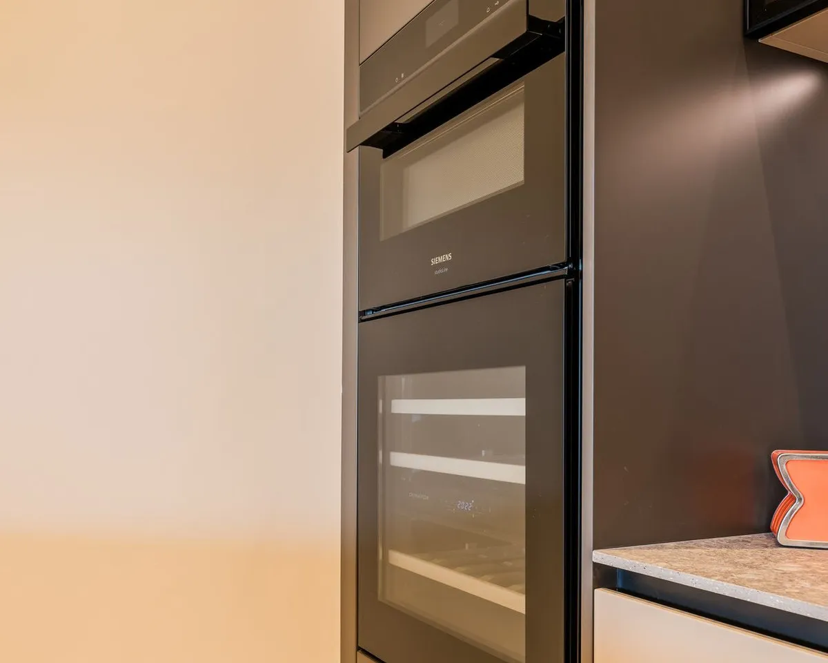 ea8c7f37-bc63-45b5-bd68-2da88a9702a5