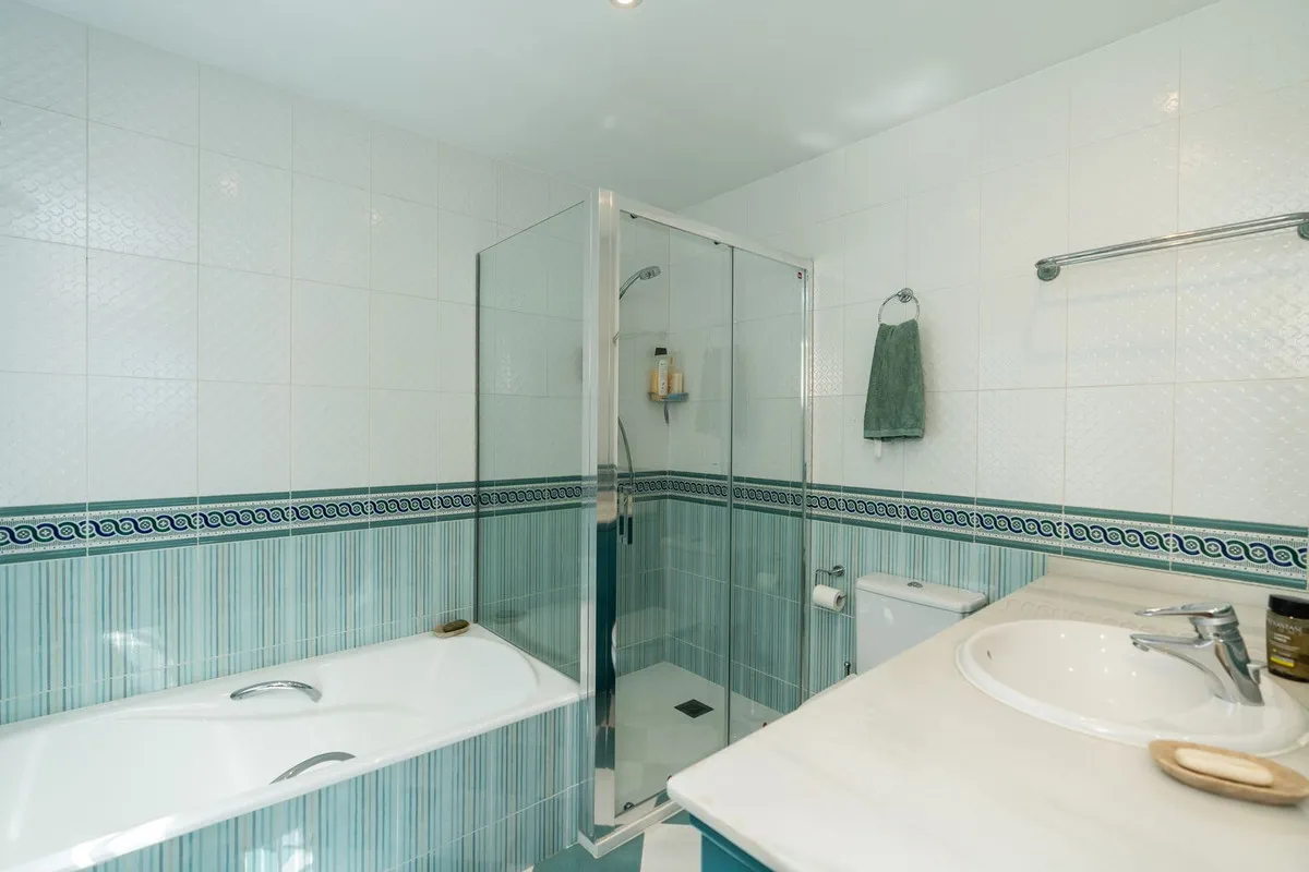 033d6693-dc12-47b5-9df7-3ec2bf3b649e