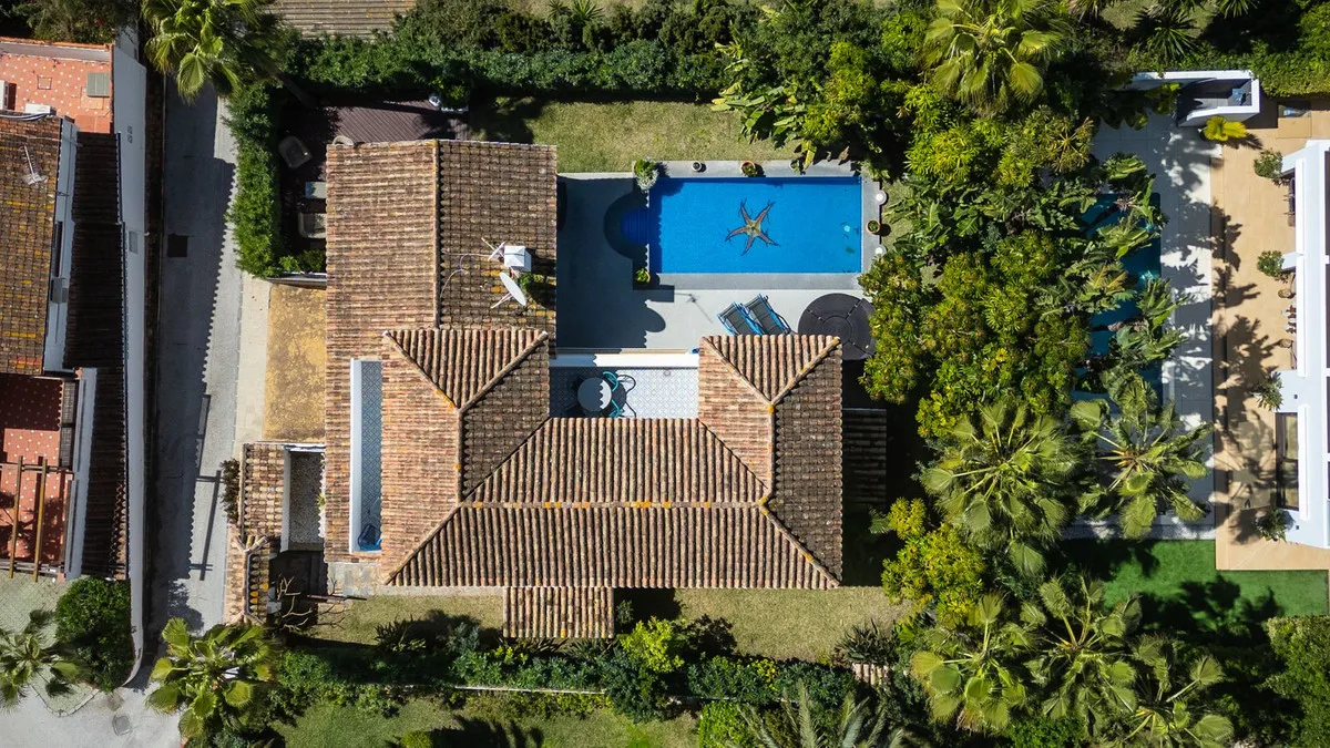 1cc70242-18f7-494e-a7cd-64613b9a7177