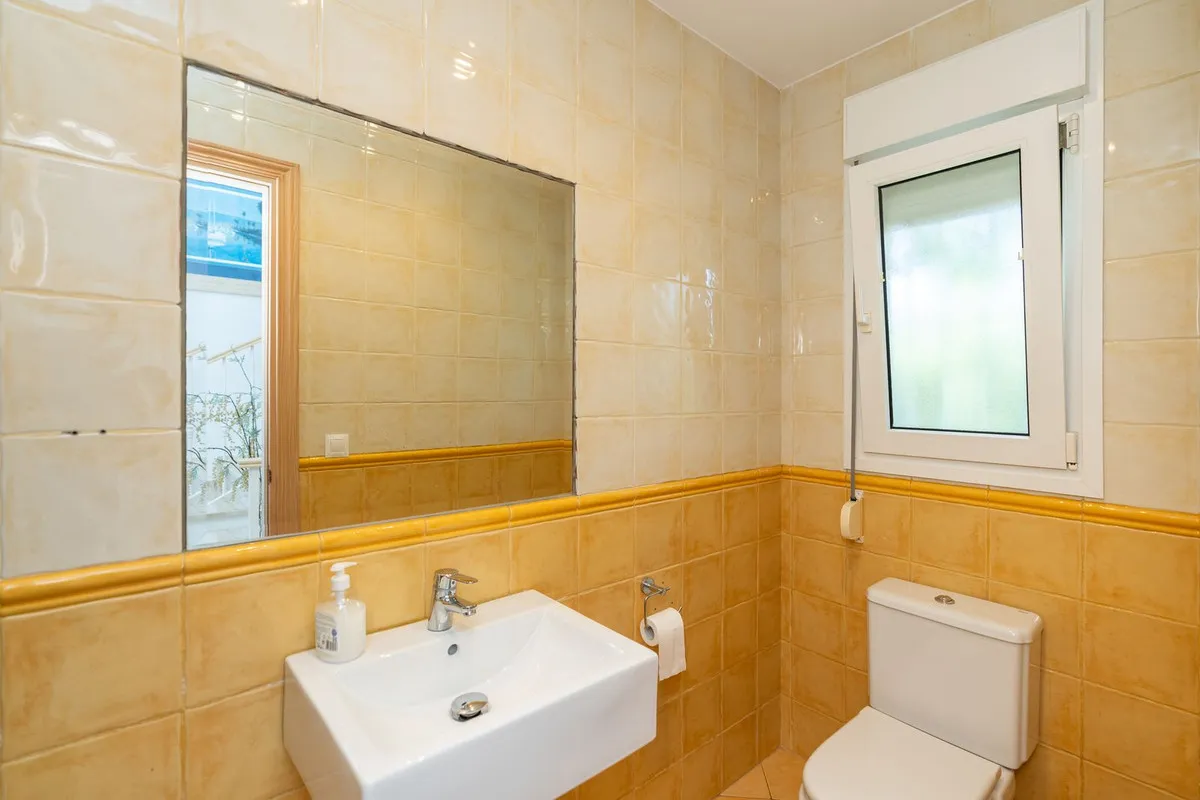 2a77b303-6723-4b4e-bd91-7bc3b899079d