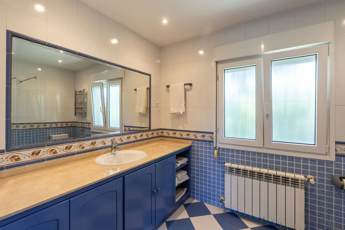 577c1016-21f5-4695-8189-411401afc392