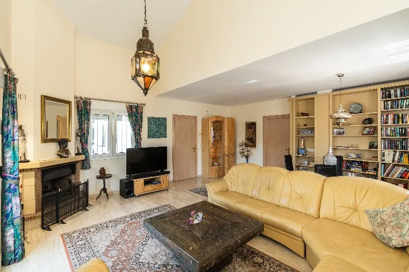 cadf1880-06a1-4fee-894b-352471f0055e