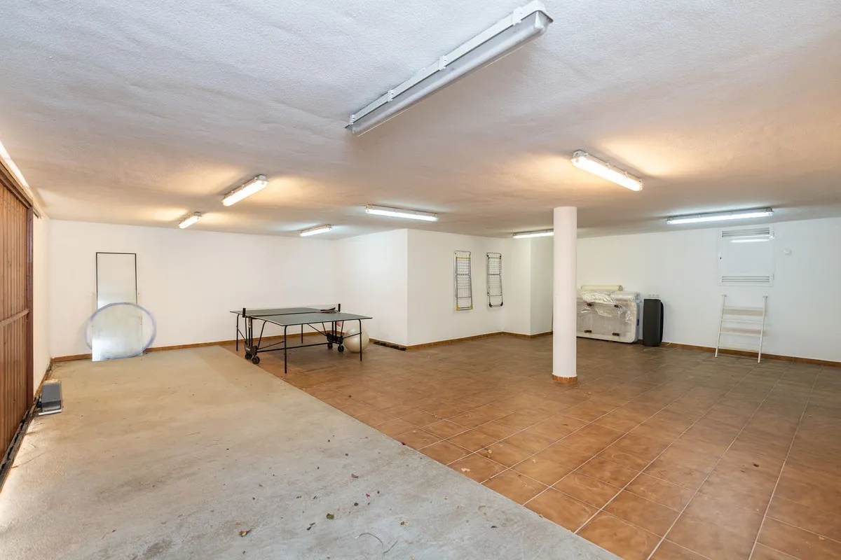 f988e359-5a39-4b3f-87df-79e200680971