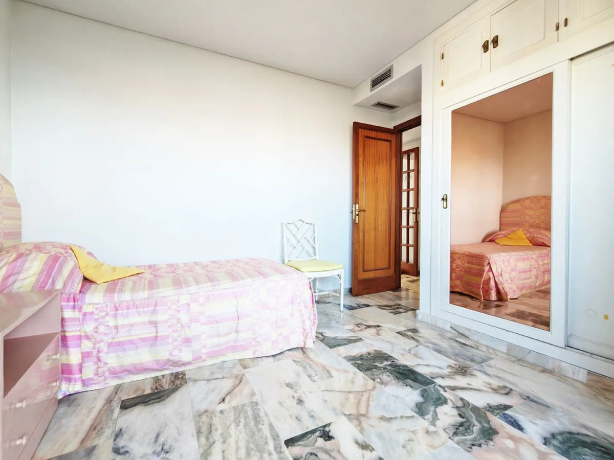 34e4753b-8537-41f3-9ea8-c4fb00a72a7d