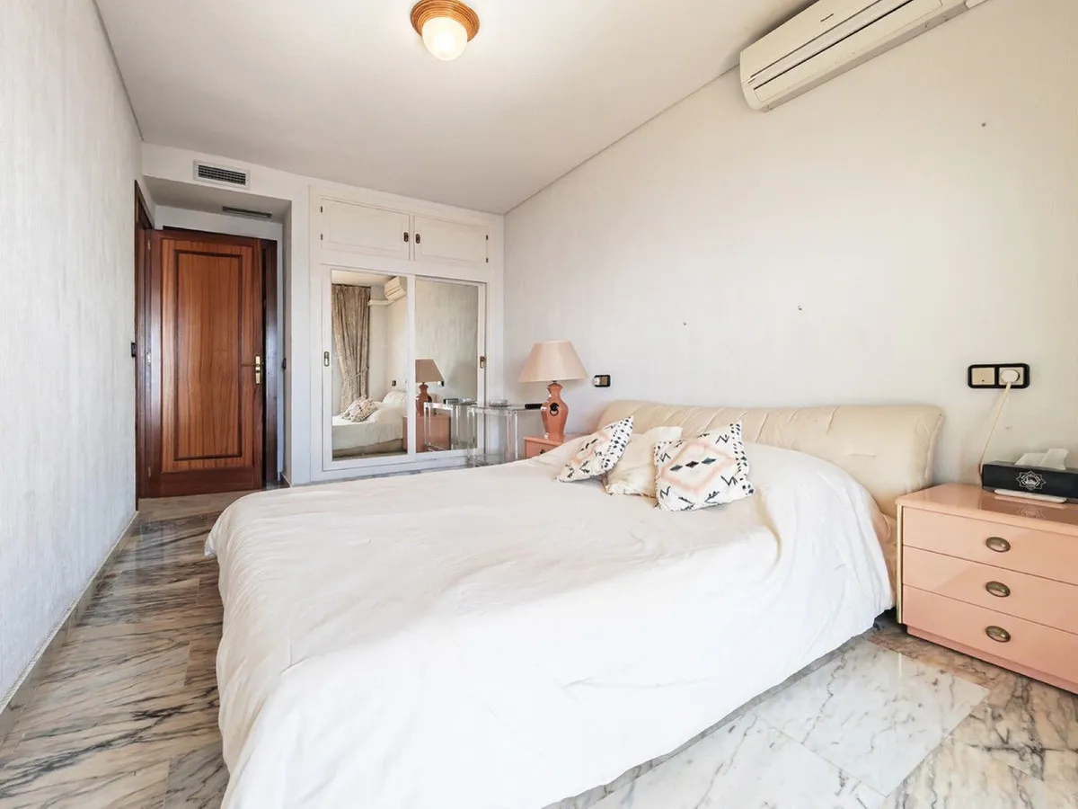 b98e3b10-49de-4dd4-ad12-ac1d4a215172