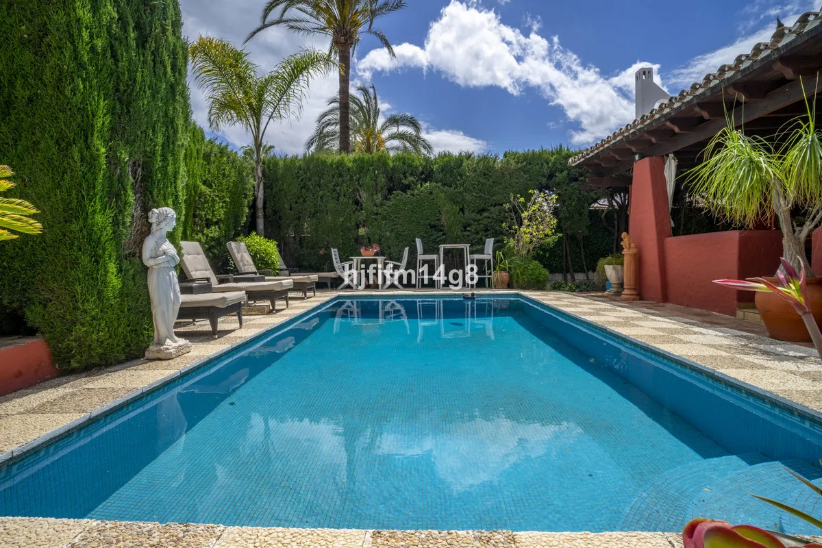 4df3246c-b6d3-449f-b410-93f5cda83c8f