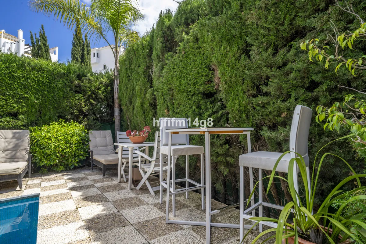 56167210-14d7-4965-9f21-402f1f54aeb9