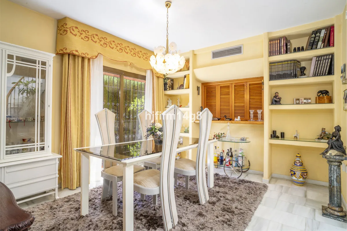 b706b283-0c1d-4d83-8e3e-d9df53e29f18