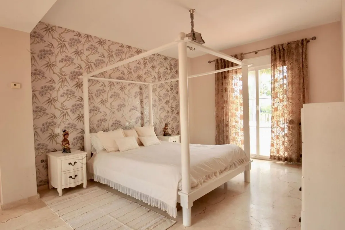 6ecca78e-75e0-4d00-bcd8-574daea2db23