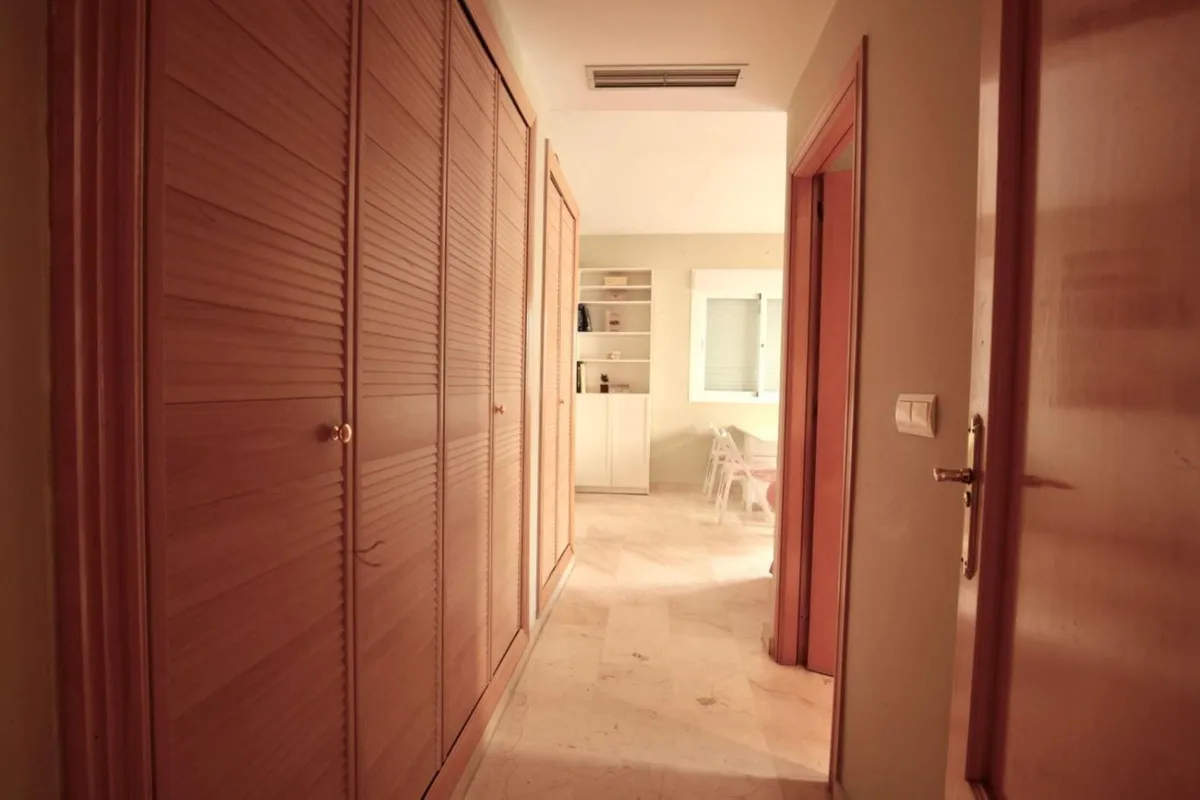 837b0208-4283-46aa-ba42-556b4825ea9c