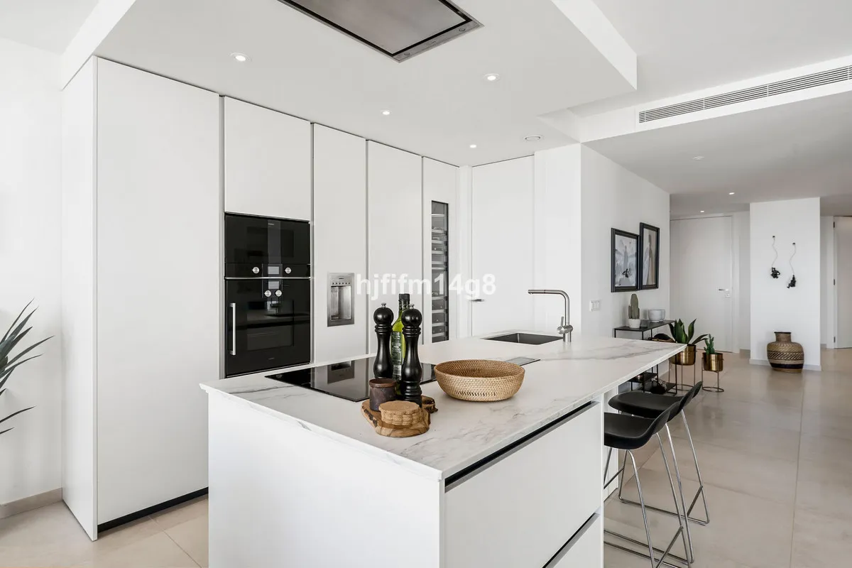 4516bbd1-7bd7-4be0-8fe0-da899285d5ac