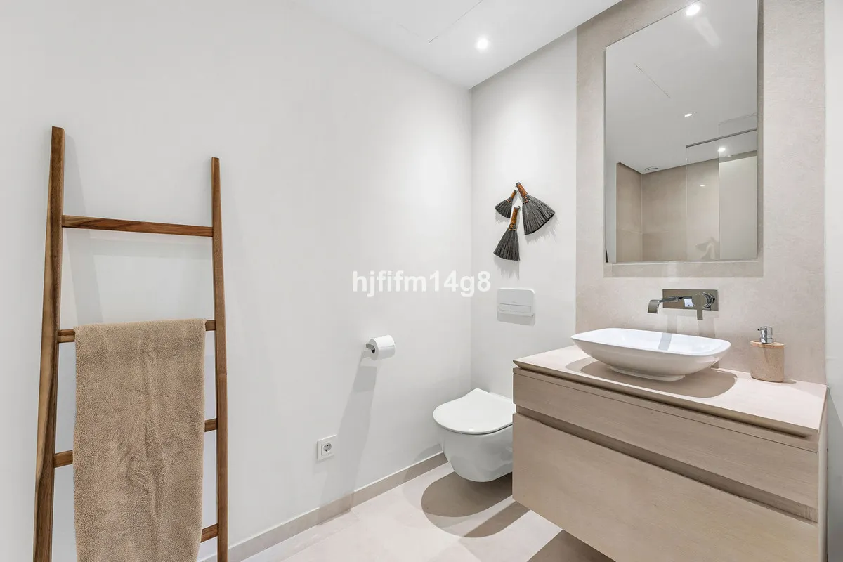 cdc2f560-b846-4f45-973a-2470e4a25f54