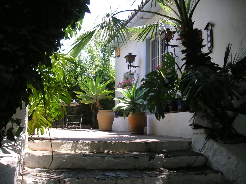 c8255194-b78d-40a7-a76a-debe23a62aa3