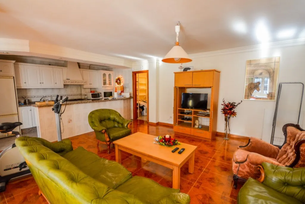 7b2514a8-083a-49ac-b6e3-8eb7c318af90