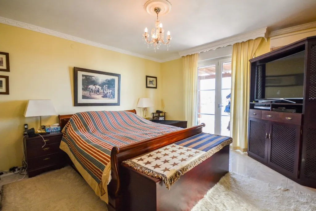 c49fbfc3-37e6-48f2-bea9-6dd0afee7f1e