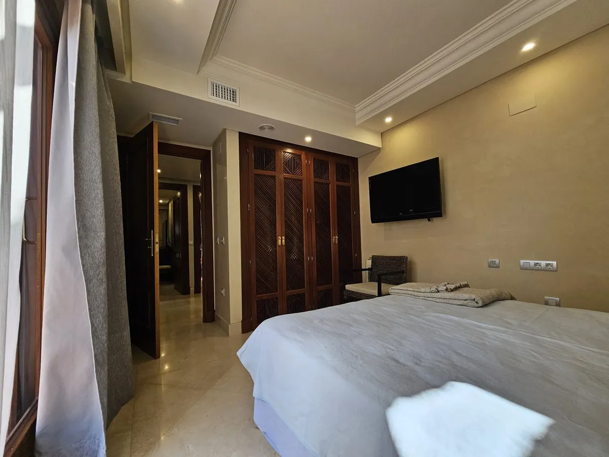 8b98468d-e390-4c73-ac4d-05950cdc95eb