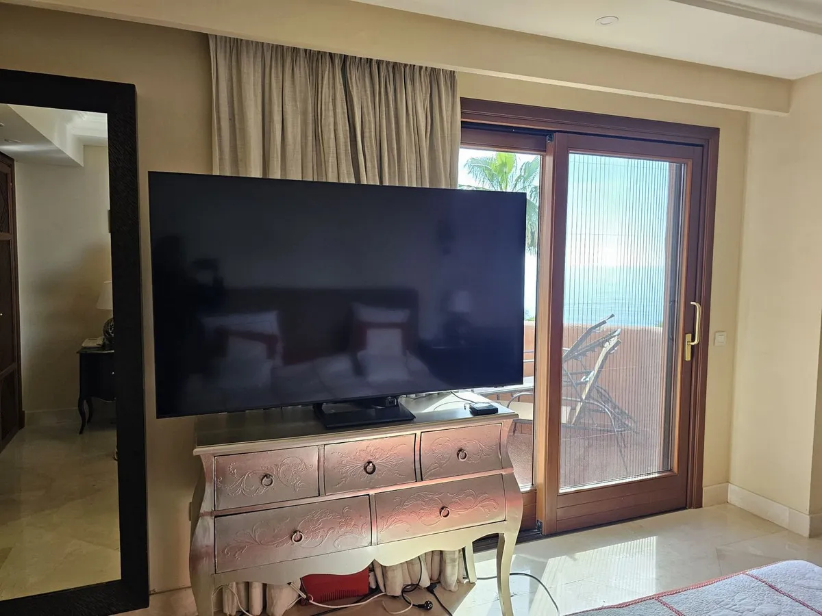 a882e2c9-304a-41b1-a107-7a3747f4c327