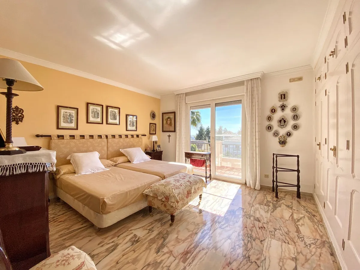 56b6c0d9-a3d6-42c0-acee-adde9a8d0f30