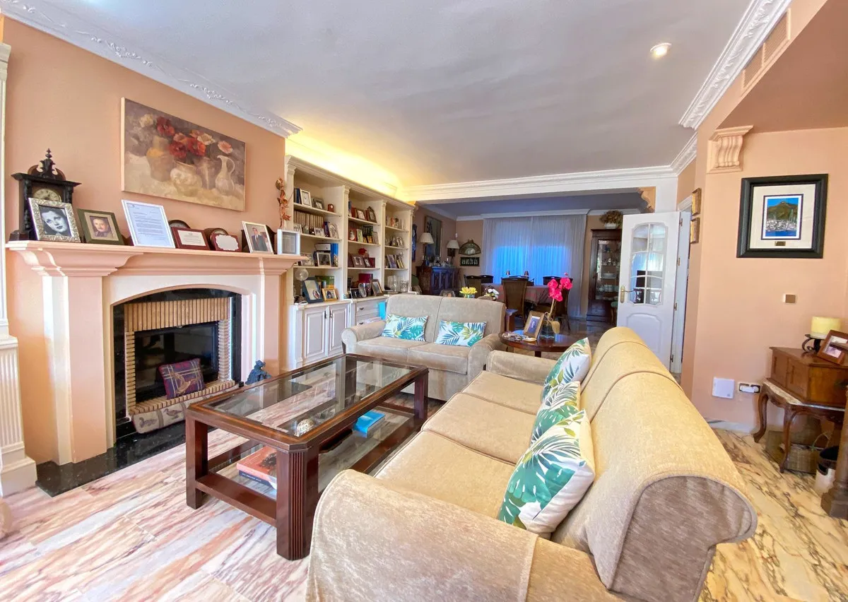 d579a0cf-c2f0-4f6e-99e5-c120c2ff12b1