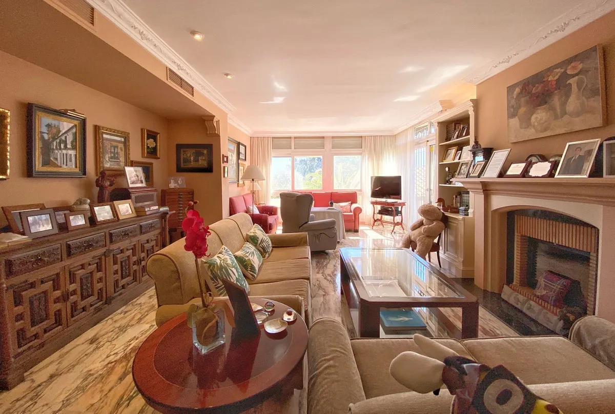 d57e24f0-3e00-4c9c-9569-0398a0ccab83