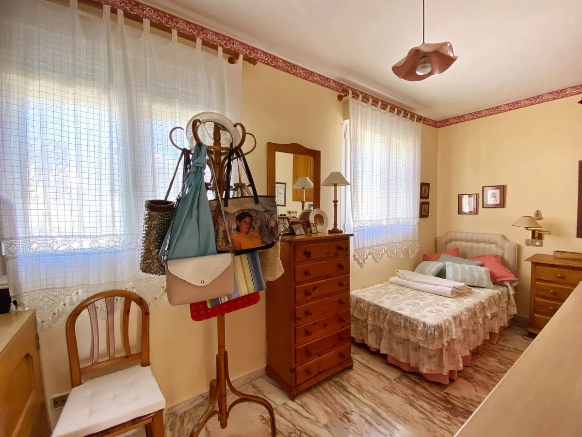 f07a661f-00f6-494a-a348-2ee061e6a595