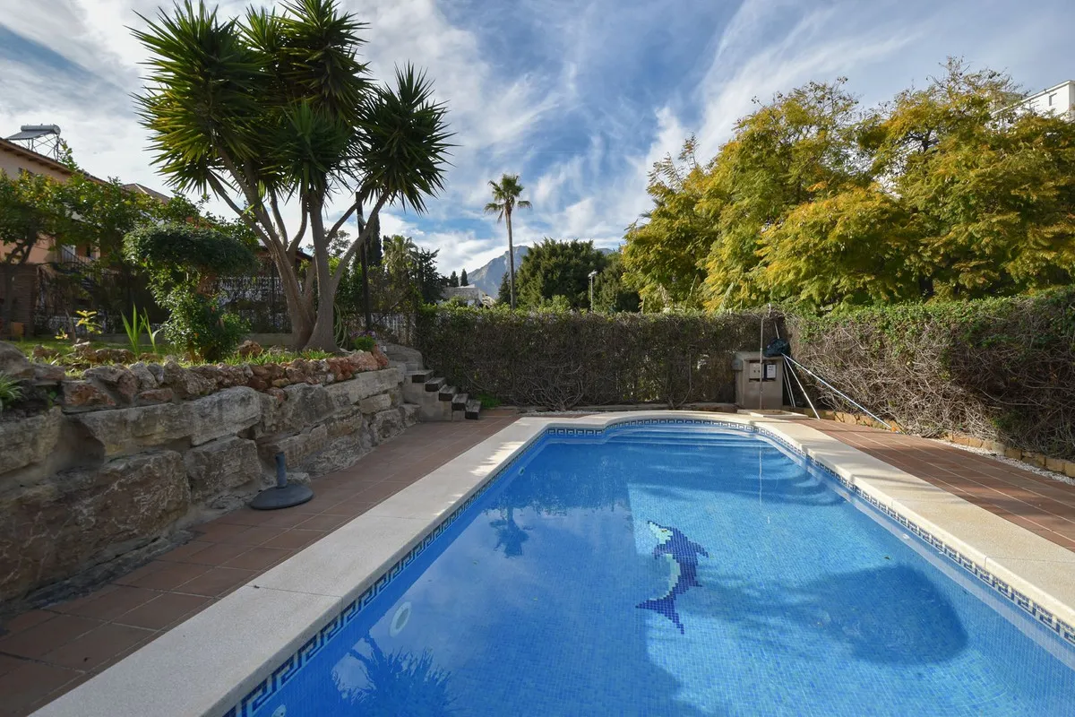 03f0531e-99ca-49a9-bdef-6d5854c64073