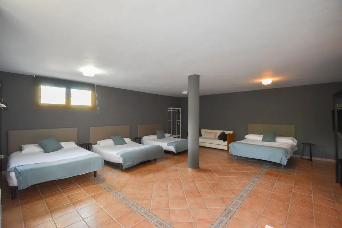 7ced6723-e126-4ee0-b449-7834eb41c1ca