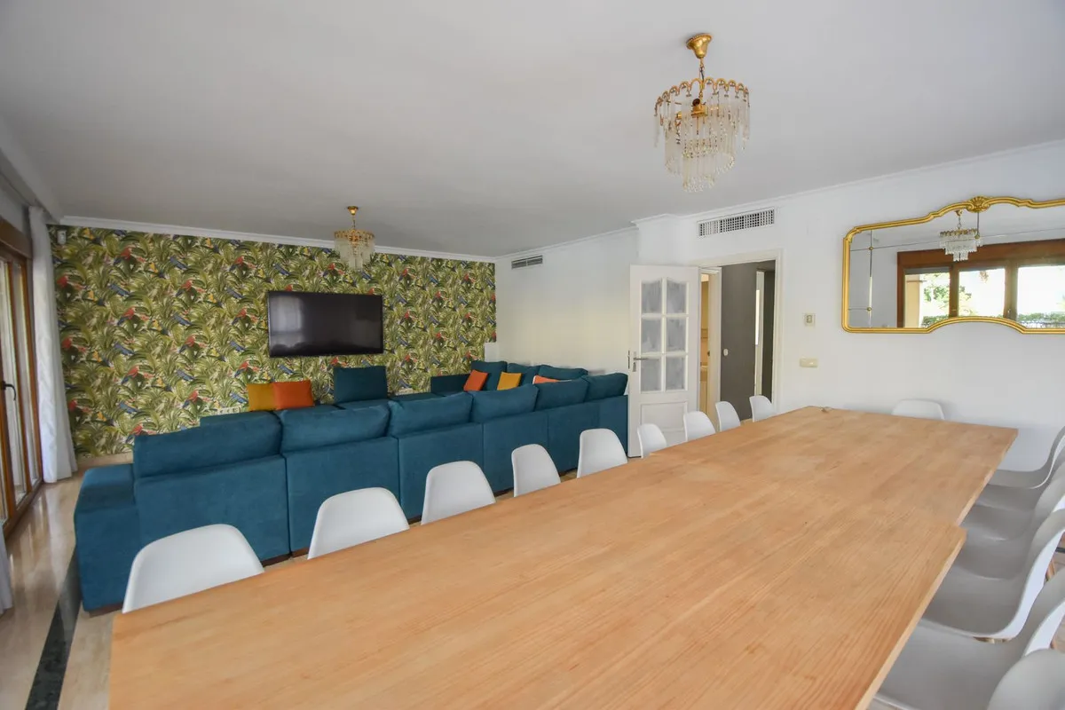 a12f7ff8-71ed-477b-b82d-42e8ec1d67ea