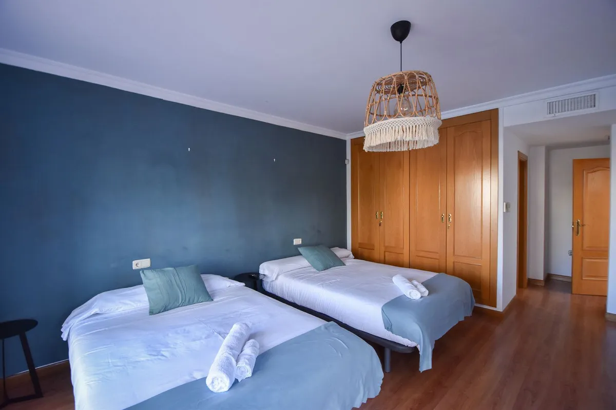 b783fec4-29f5-41ff-ab50-aae7eab39e30