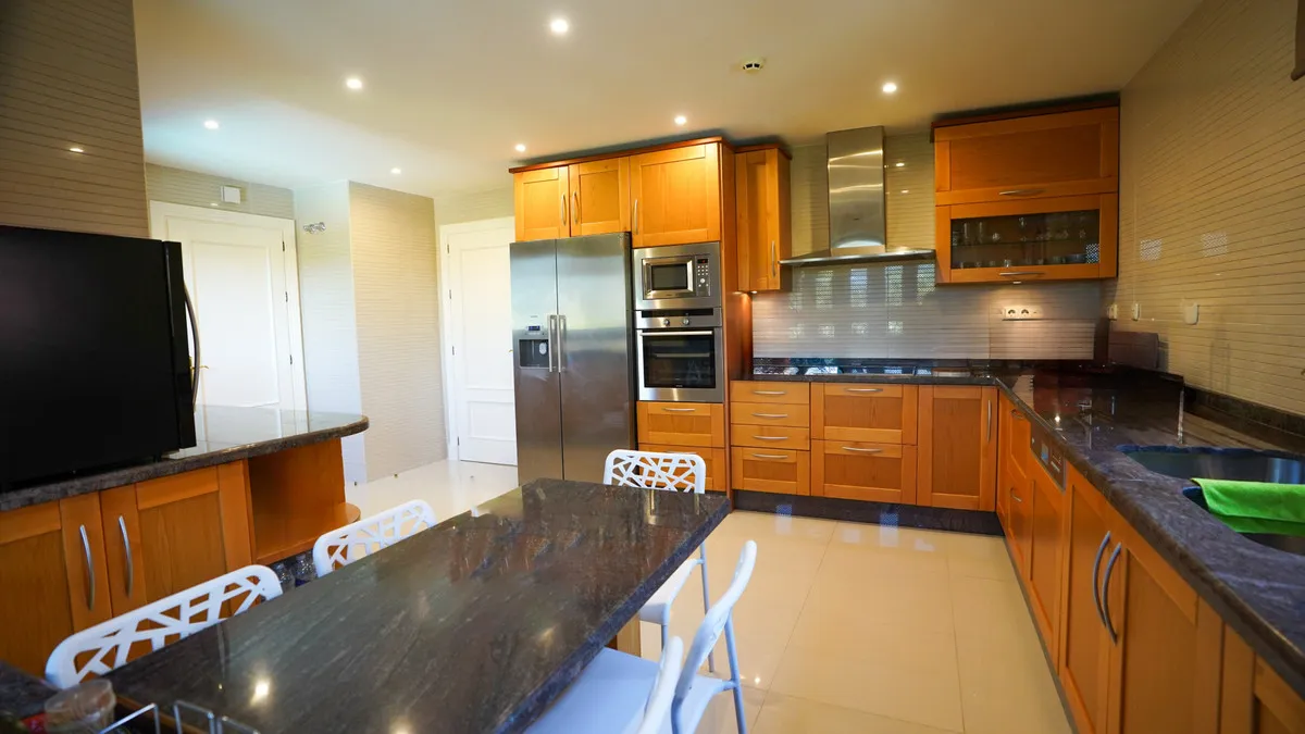 0f81d4c0-db88-4c94-a92d-1f86fd11de84