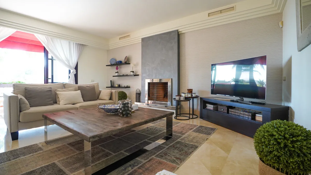 99e011f5-3f71-471d-b3e7-d7d349b0a192