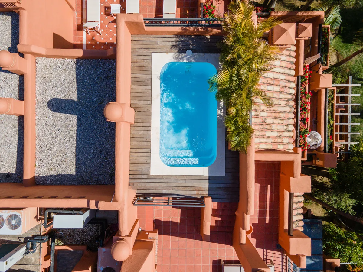 f98eb09e-da06-4daa-997f-03d8e08fbd55