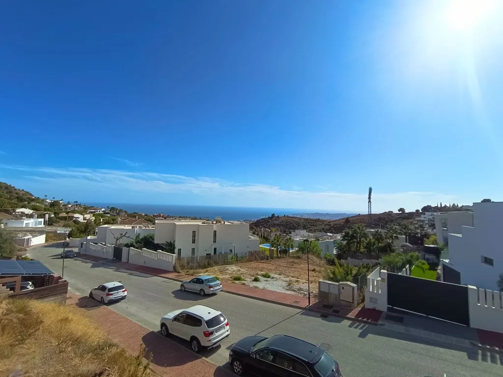 f74c13a1-7636-471d-9d90-7263f3710fce