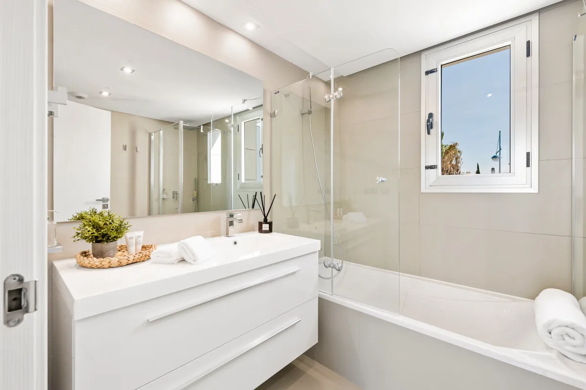 33d1752e-8d82-4ad4-8102-35d3043ad212