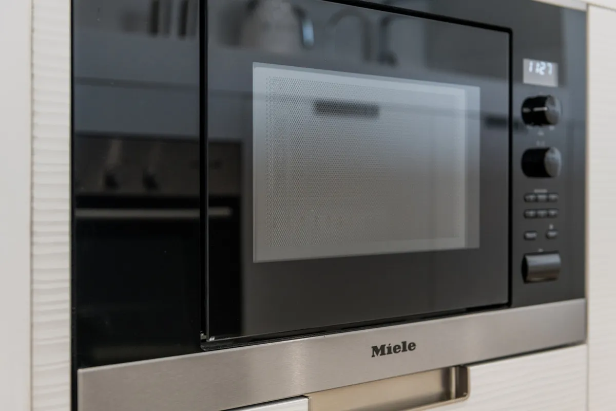 567405d0-4cfb-443c-b465-05bf99bb62d4