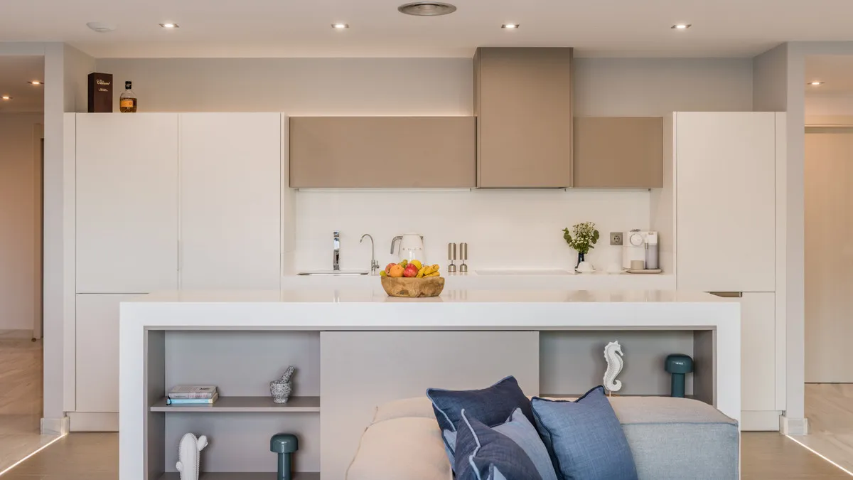 7f1cfa7d-ffe7-4829-98f0-50fb11e69646