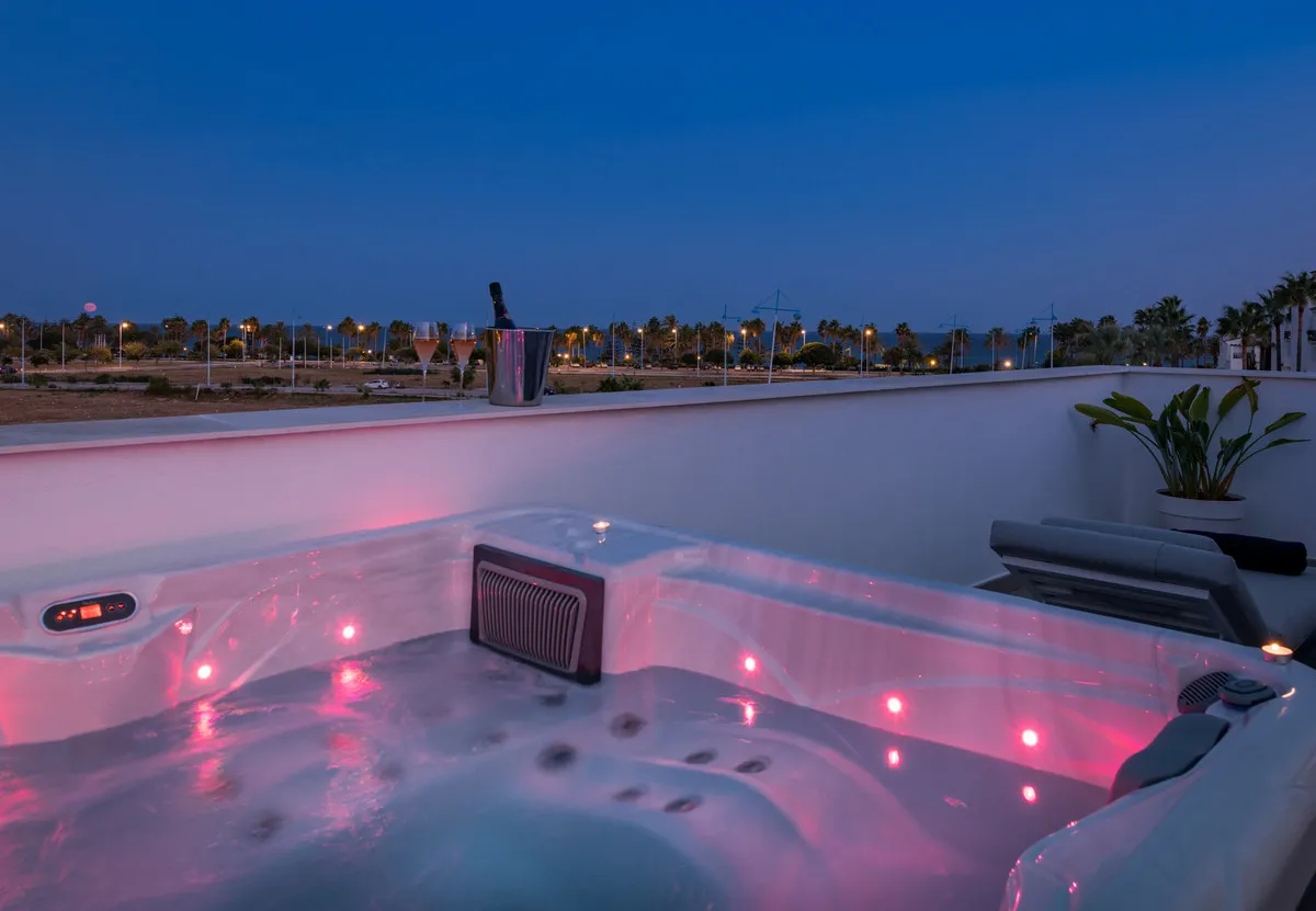 cf739574-d25b-4cd6-b05c-91db73bd0e54