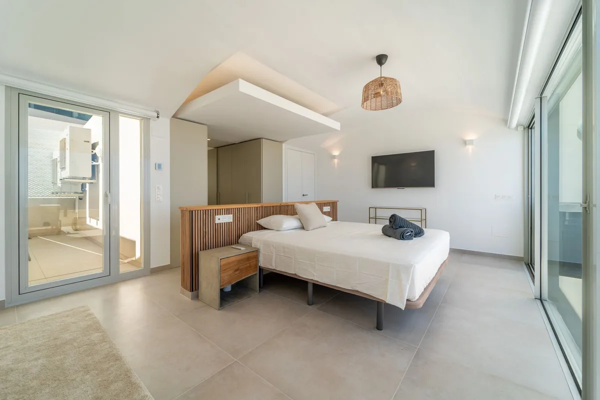 2ca4ef99-5cc4-4836-acc3-b5a8a5d810b4