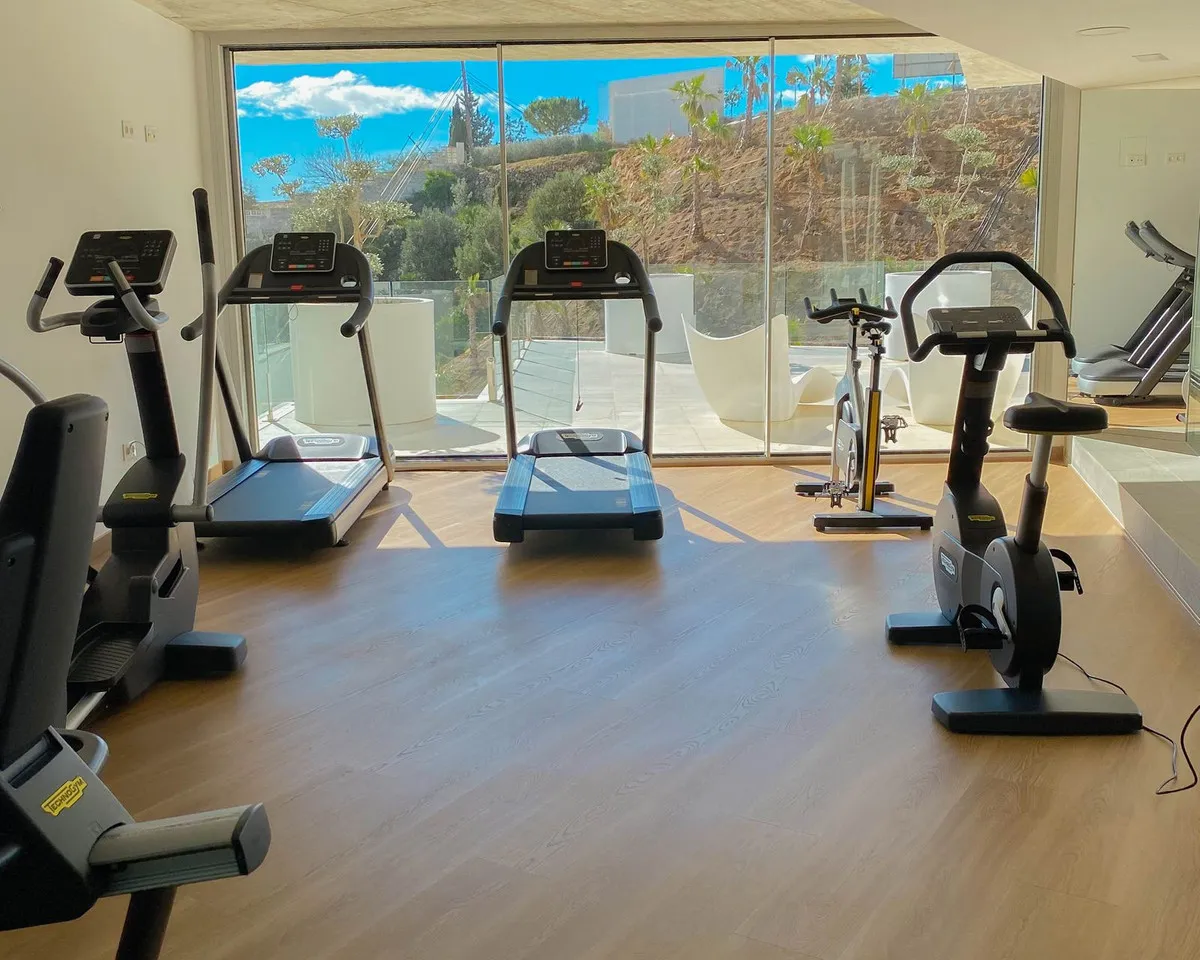 530ecb0f-2f9c-4475-ba33-ae1ac8a8e455