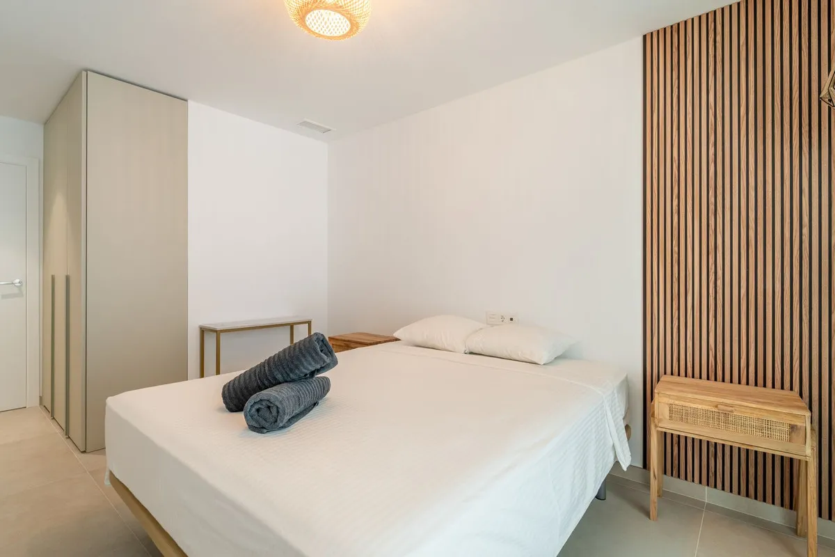 fc2b14dd-edae-4002-9bf4-0210ea82c6b6