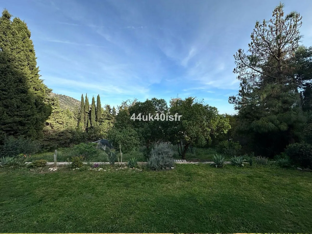 e8d17f0e-2044-4ede-aaa6-3bbe5e17e096