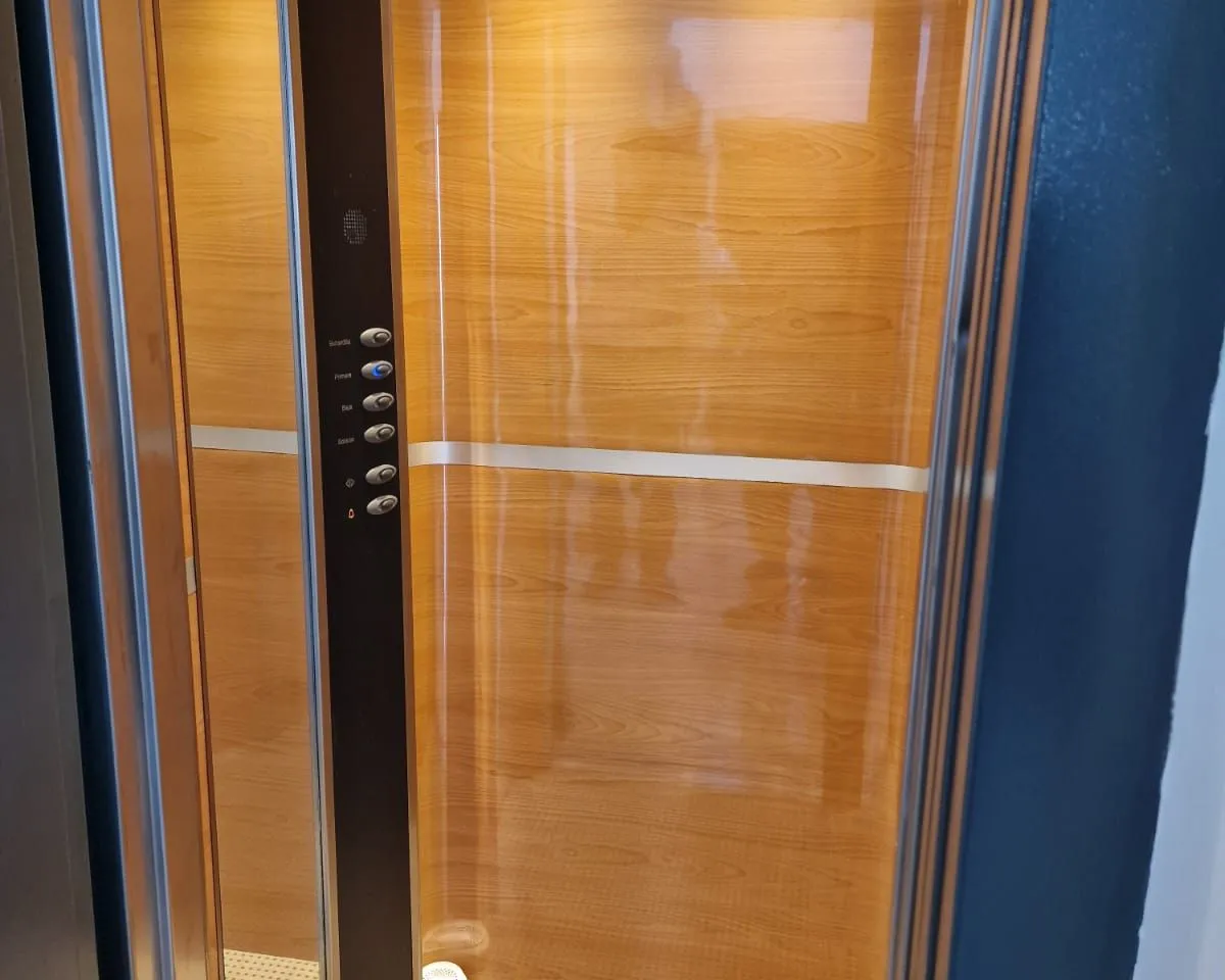 2dae6414-88dd-471f-ba34-b93565b30ea0