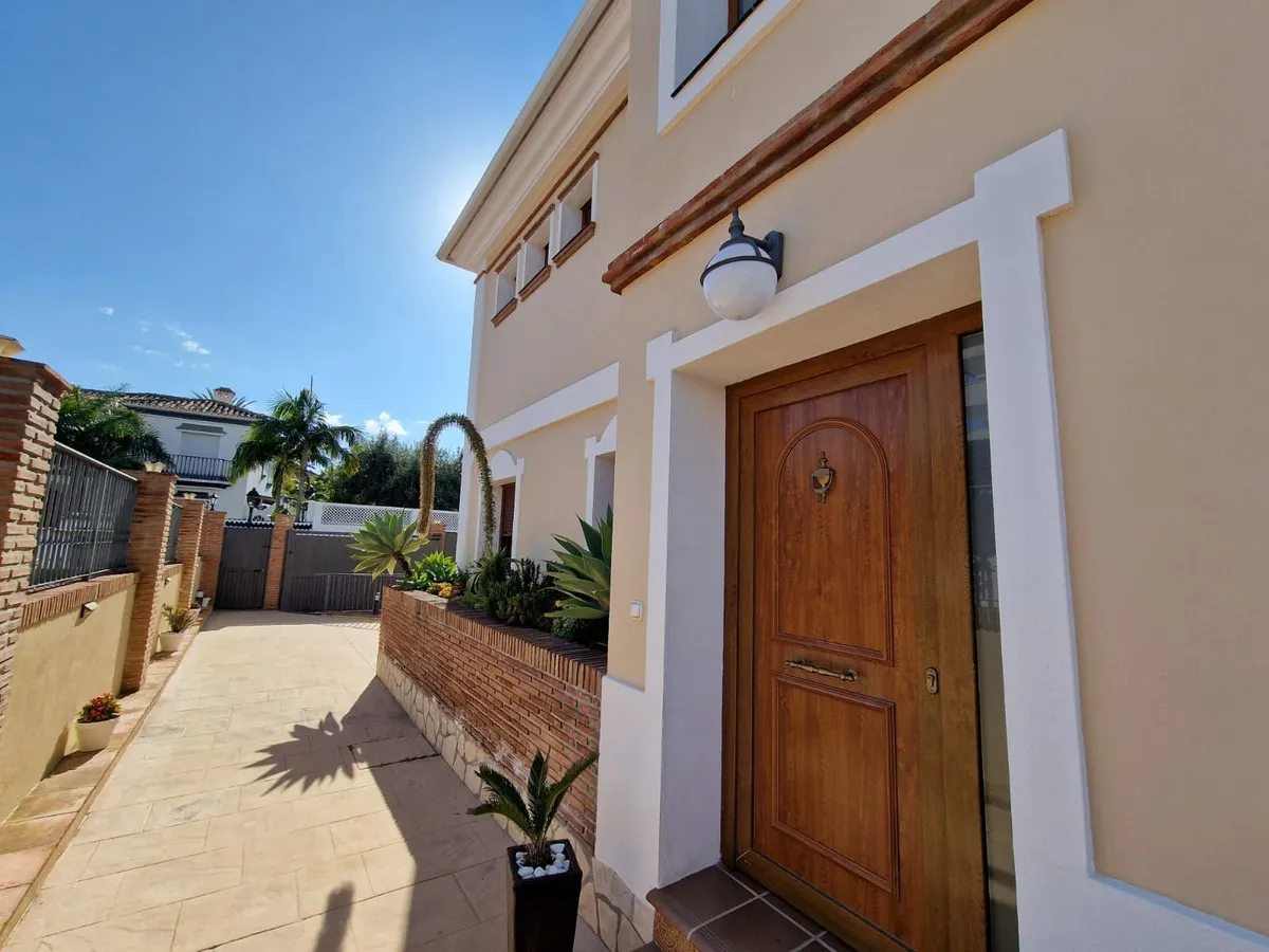 4cad73a4-96b7-4595-96e5-92adf4523e71