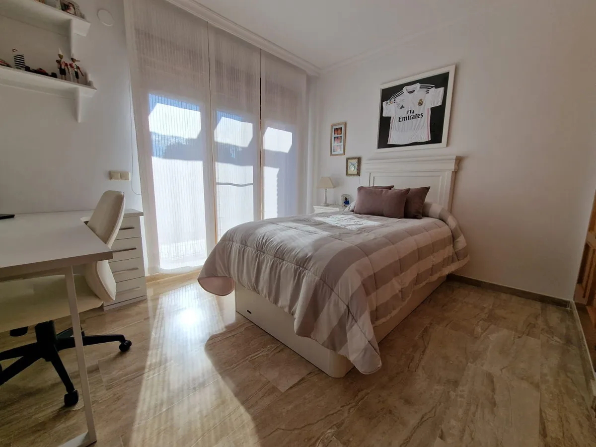 74e042a1-98d1-4661-bdcd-271309036022