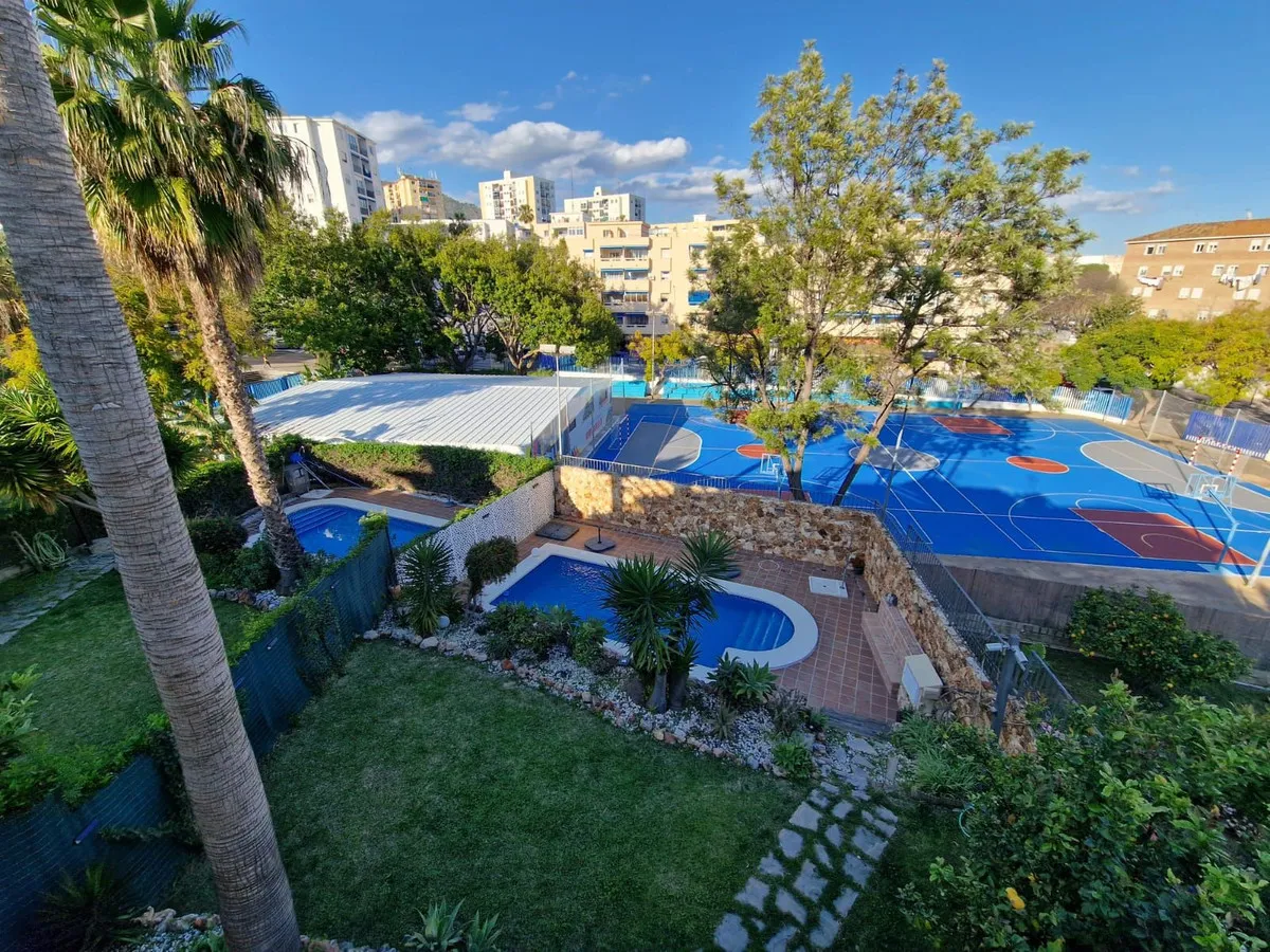 aa7165af-2009-4699-9c10-28b8376f0ff6