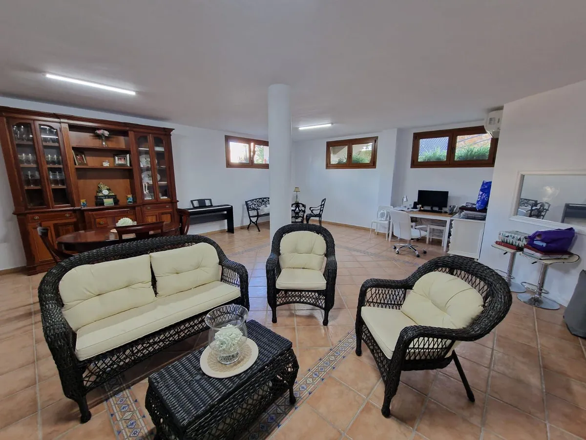 da60d352-e359-4984-b797-35183a65a3b9