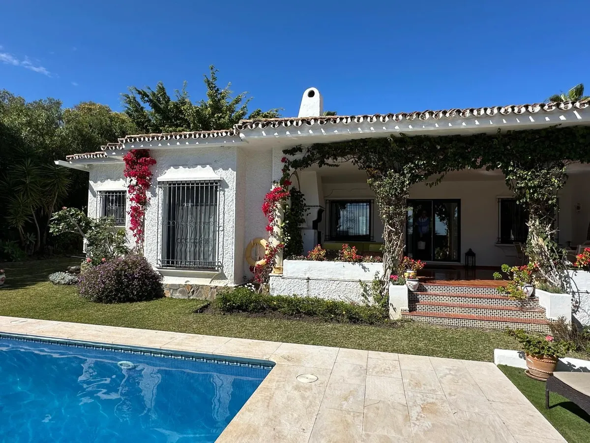 80b9d83c-326c-424b-92da-687aaac713ef