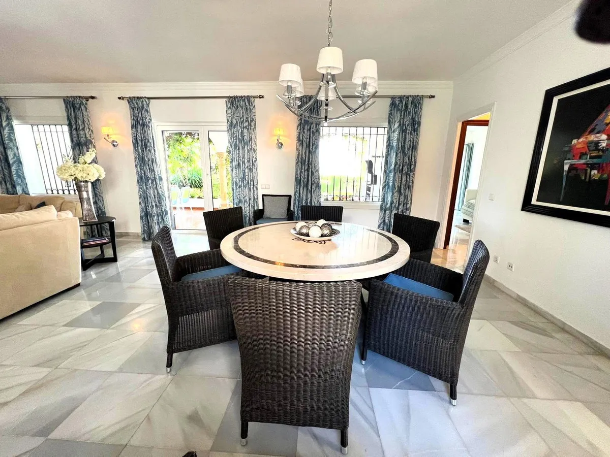 99b844d8-0c69-462e-bba3-f52c322e30f0