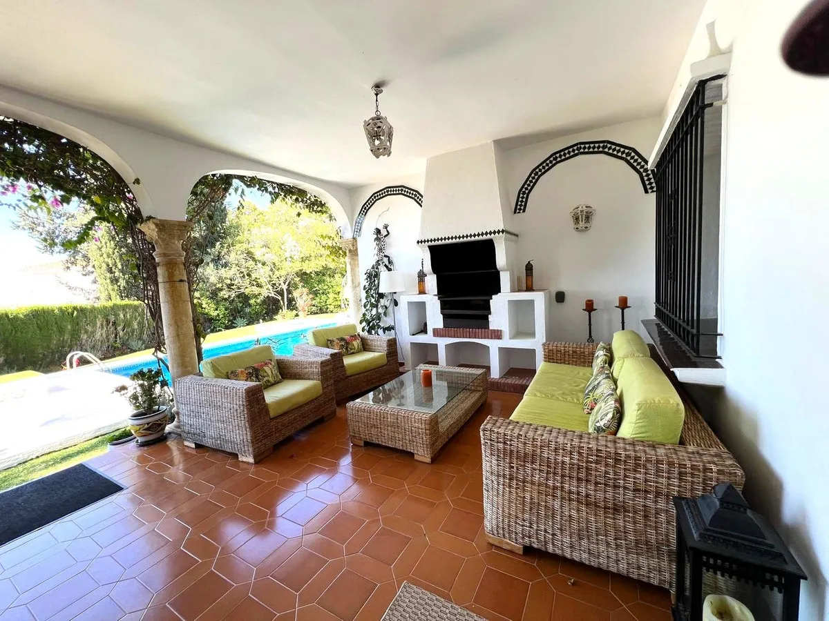 d8119786-8433-4daf-938b-e15333bd5890