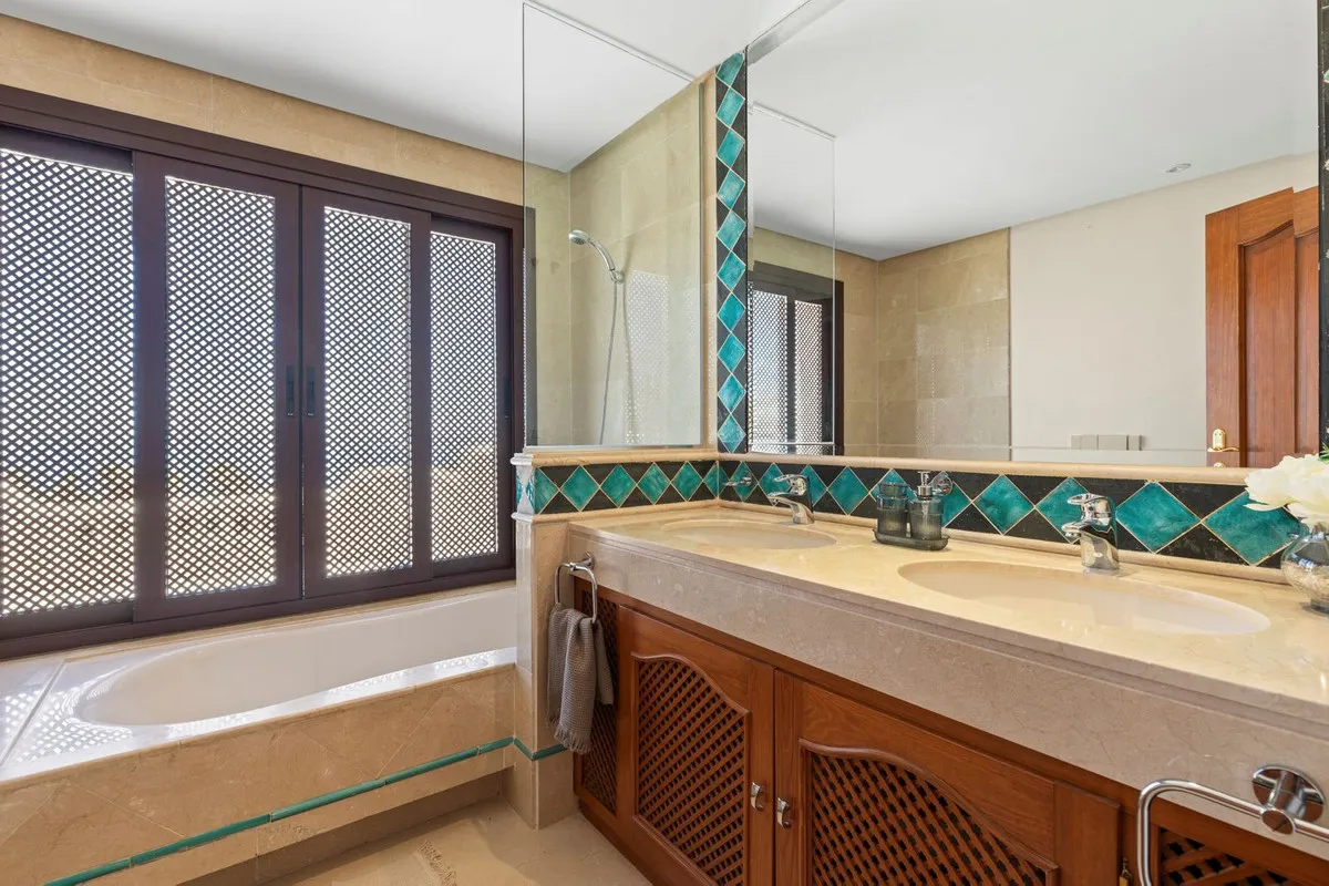 03b42819-3ea2-4205-9fa4-7651dc0fa86c